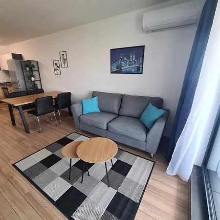 Sky Flats With Parking Apartament *