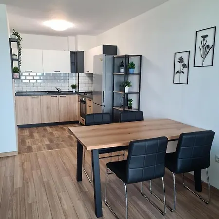 Sky Flats With Parking Apartament *