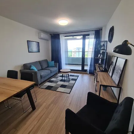 Sky Flats With Parking