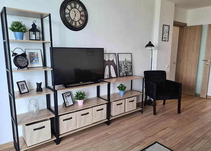 Sky Flats With Parking 바르나