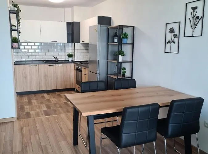 Sky Flats With Parking 아파트 *